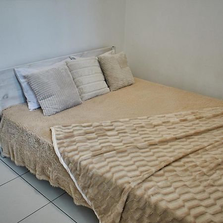 Vacation Home Lubov Kamianets-Podilskyi Luaran gambar