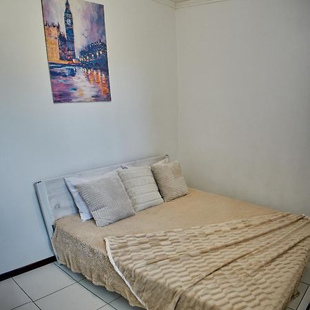 Vacation Home Lubov Kamianets-Podilskyi Luaran gambar