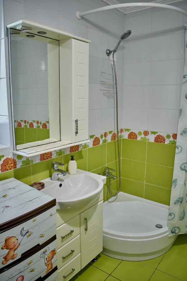 Vacation Home Lubov Kamianets-Podilskyi Luaran gambar
