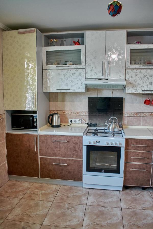 Vacation Home Lubov Kamianets-Podilskyi Luaran gambar